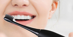 電動(dòng)牙刷的牙刷頭為什么那么??？